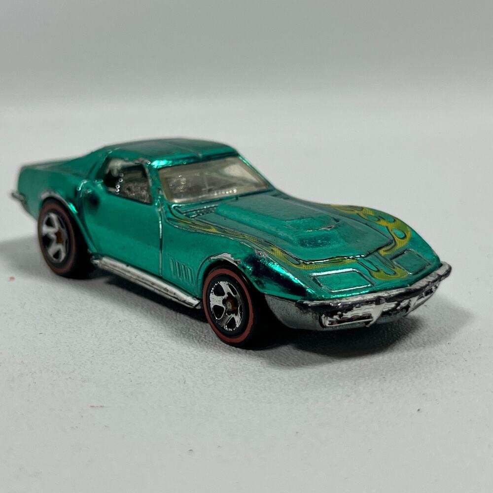 HOT WHEELS 1969 Corvette Redline Classic Series Spectraflame Silver Green